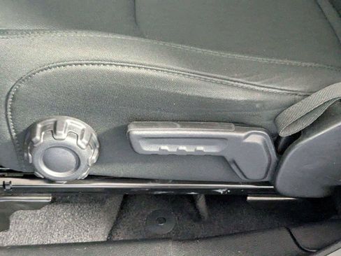 Used 2021 Jeep Gladiator Sport AWD/4WD image 14