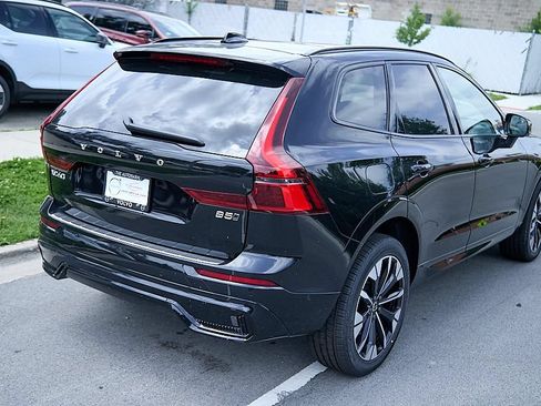 New 2026 Volvo XC60 B5 Plus w/ Climate Package AWD/4WD image 9