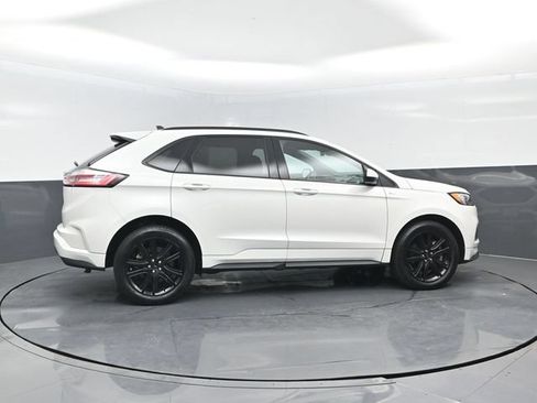 Certified 2024 Ford Edge ST-Line AWD/4WD image 3