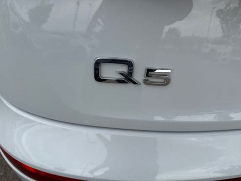 Used 2019 Audi Q5 2.0T Premium Plus AWD/4WD image 24