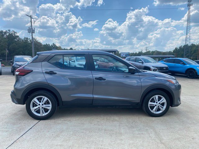 Used 2024 Nissan Kicks S FWD image 2