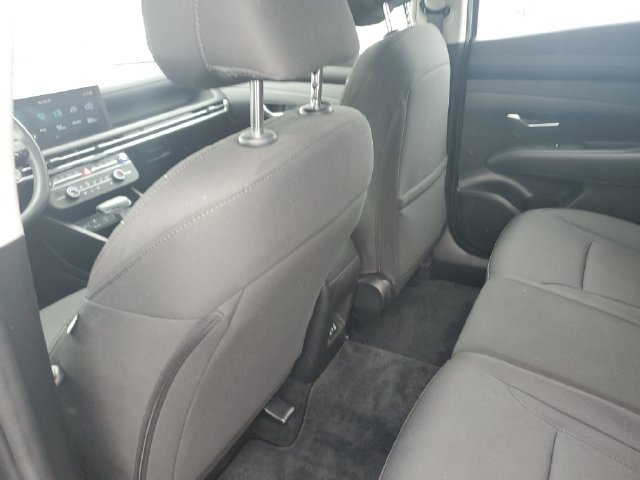 Used 2025 Hyundai Tucson SE AWD/4WD image 14