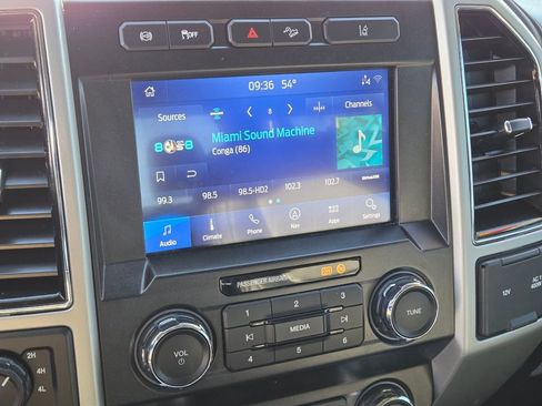 Used 2020 Ford F350 Lariat w/ Lariat Ultimate Package image 18