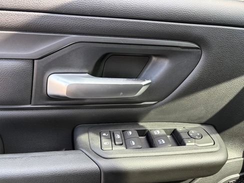 New 2026 RAM 1500 Express AWD/4WD image 21