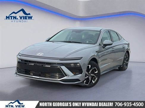 Used 2024 Hyundai Sonata SEL FWD image 1
