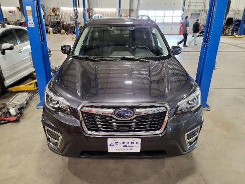 Used 2019 Subaru Forester Limited AWD/4WD image 2