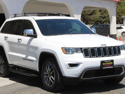 Used 2020 Jeep Grand Cherokee Limited w/ Luxury Group II AWD/4WD image 3