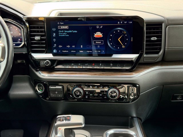Used 2023 Chevrolet Silverado 1500 RST AWD/4WD image 25
