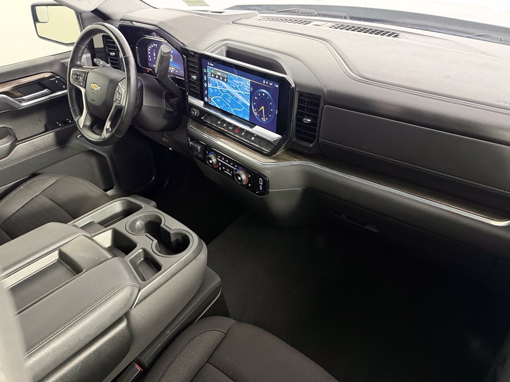 Used 2025 Chevrolet Silverado 1500 LT RWD image 14