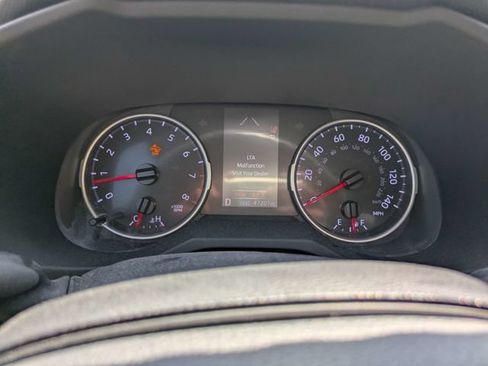 Used 2019 Toyota RAV4 LE FWD image 26