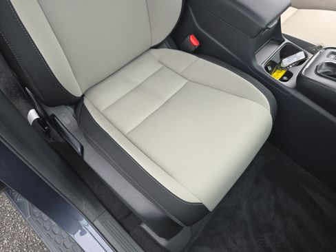 Used 2024 Honda CR-V EX image 10