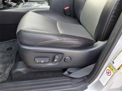 Used 2016 Toyota 4Runner SR5 image 13