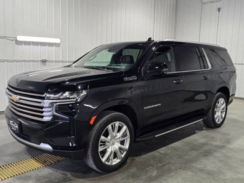 Used 2021 Chevrolet Suburban High Country AWD/4WD image 2