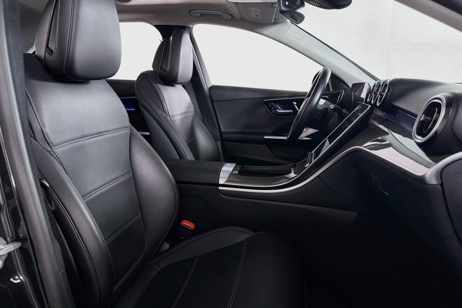 Used 2022 Mercedes-Benz C 300 Sedan image 7