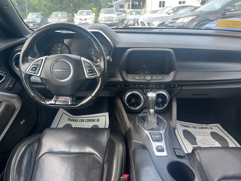 Used 2018 Chevrolet Camaro SS RWD image 19