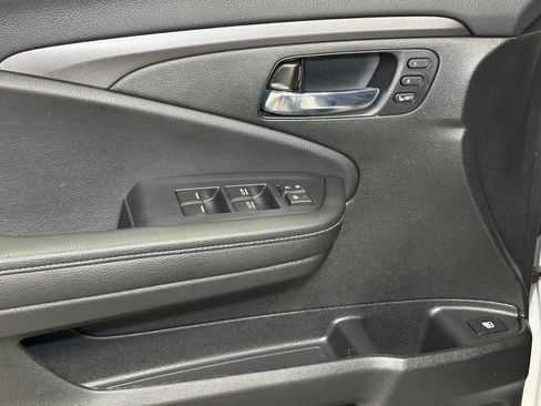 Certified 2025 Honda Ridgeline RTL+ image 21