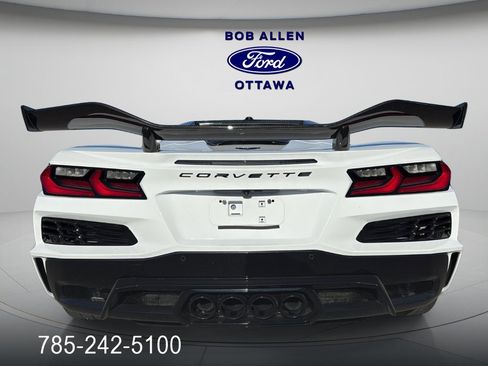 Used 2025 Chevrolet Corvette Z06 image 11
