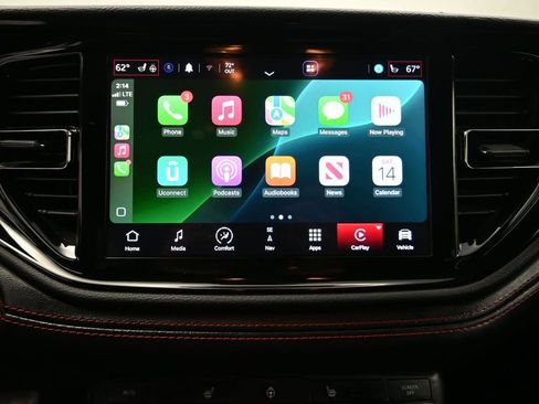 Used 2025 Dodge Durango GT image 8