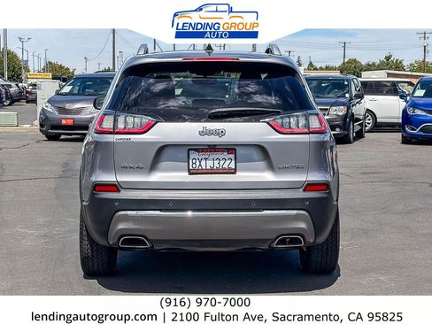 Used 2019 Jeep Cherokee Limited AWD/4WD image 3