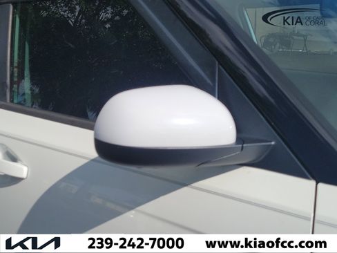 Used 2020 Kia Soul LX FWD image 8