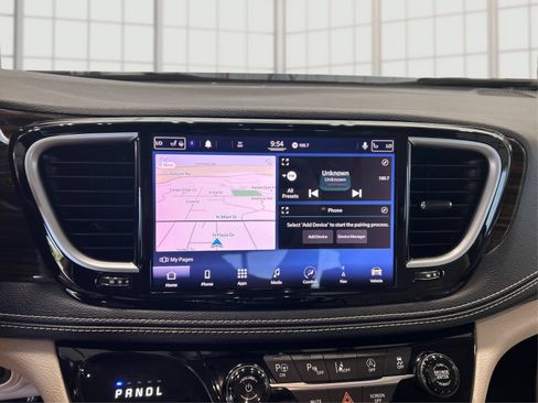 Used 2021 Chrysler Pacifica Limited w/ Premium & Safety Sphere Group AWD/4WD image 13