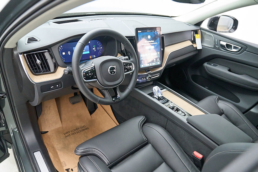 New 2026 Volvo XC60 T8 Ultra w/ Climate Package AWD/4WD image 12