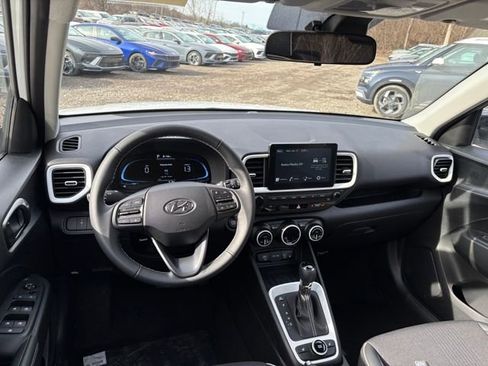 New 2026 Hyundai Venue SEL image 6