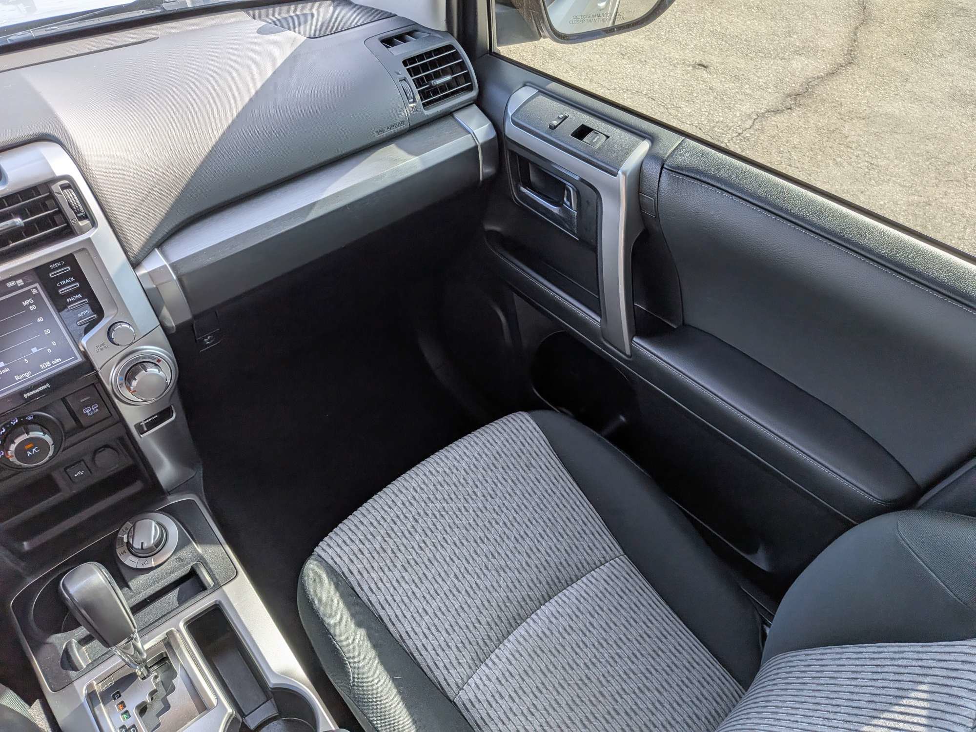 Used 2024 Toyota 4Runner SR5 AWD/4WD image 18
