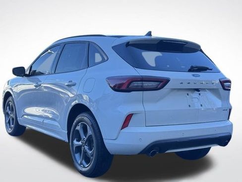 Used 2023 Ford Escape ST-Line w/ Tech Pack #1 image 7