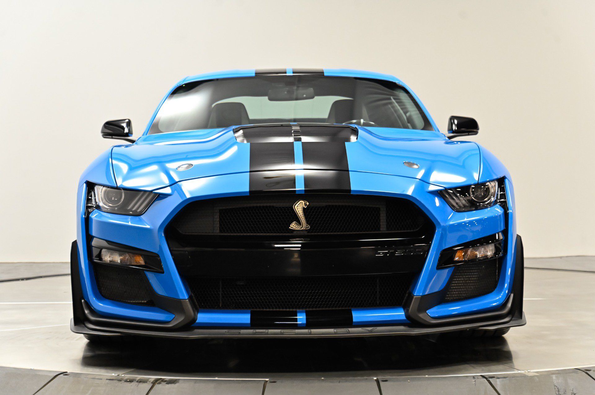 Used 2022 Ford Mustang Shelby GT500 w/ Carbon Fiber Track Pack RWD image 30