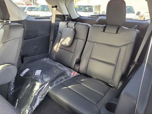 New 2026 Ford Explorer Active w/ Active Comfort Package image 9