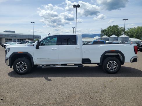 Used 2025 GMC Sierra 3500 SLE w/ SLE Convenience Package AWD/4WD image 12