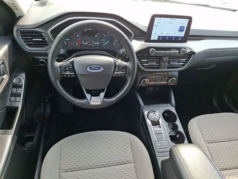 Certified 2022 Ford Escape SE w/ Convenience Package image 2