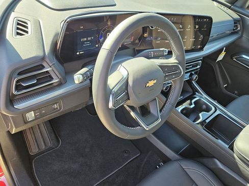 New 2026 Chevrolet Traverse LT image 17