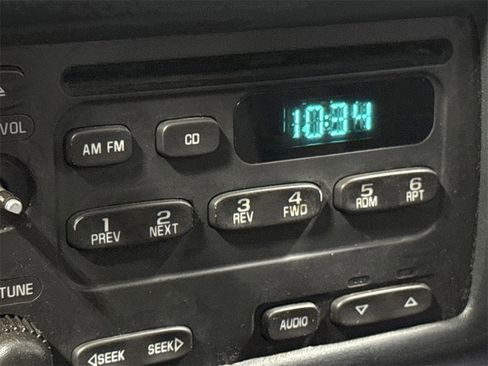 Used 2001 Chevrolet Cavalier Sedan w/ Preferred Equipment Group 1 image 13