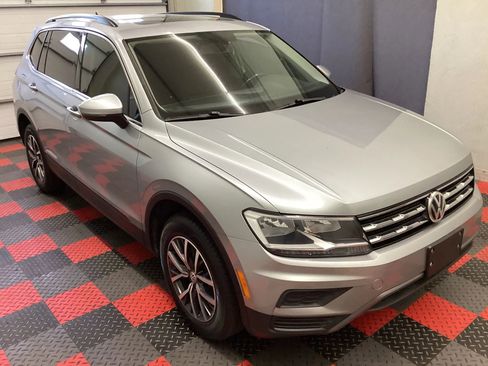 Used 2019 Volkswagen Tiguan SE AWD/4WD image 2
