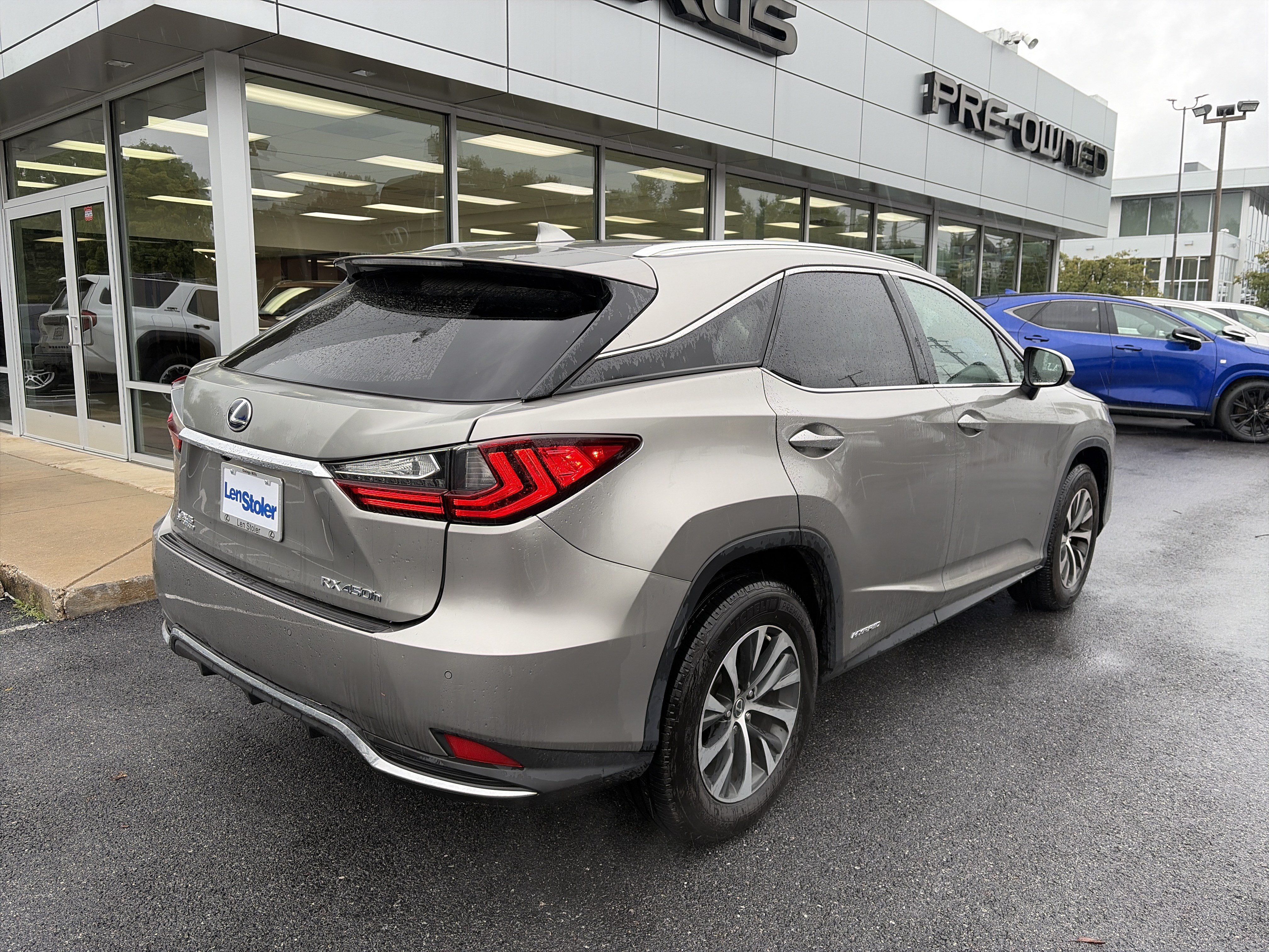 Used 2020 Lexus RX 450h AWD w/ Premium Package image 5