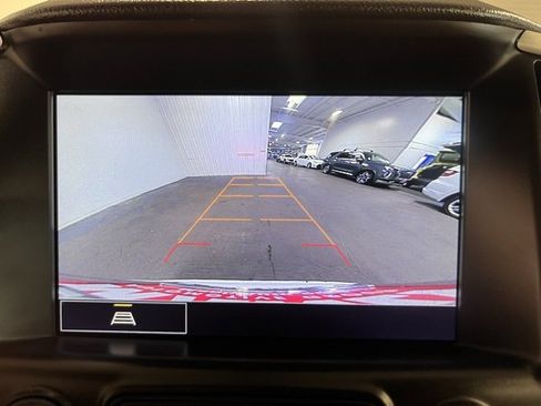 Used 2024 GMC Terrain SLT image 26