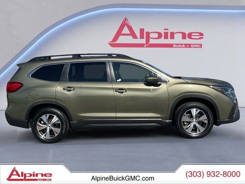 Used 2025 Subaru Ascent Premium AWD/4WD image 6