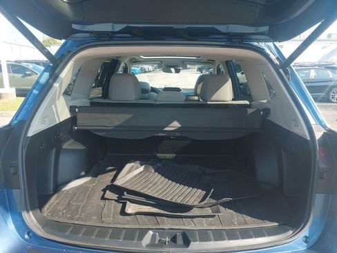 Used 2019 Subaru Forester Premium AWD/4WD image 32