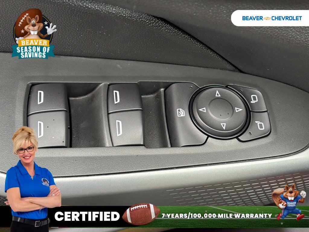 Used 2024 Chevrolet Trax RS w/ Driver Confidence Package FWD image 34