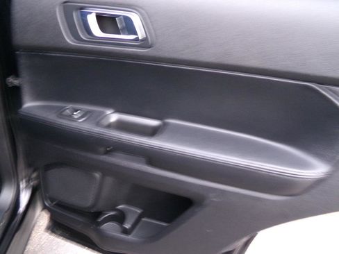 Used 2016 Ford Explorer 4WD Police Interceptor w/ Interior Upgrade Package image 36