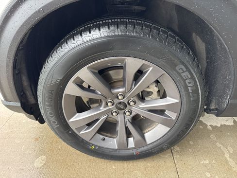 Certified 2023 Ford Explorer XLT w/ Equipment Group 202A image 19