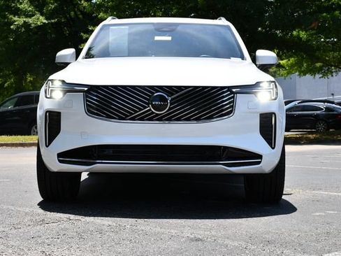 Certified 2026 Volvo XC90 B6 Plus AWD/4WD image 2