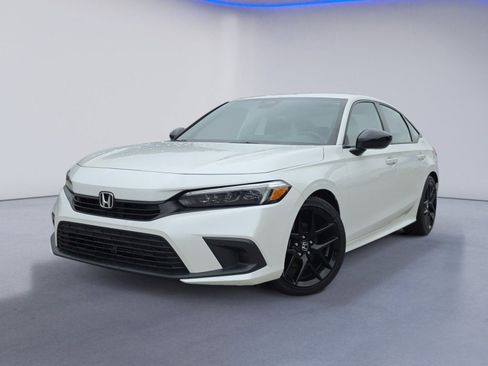 Used 2022 Honda Civic Sport image 2