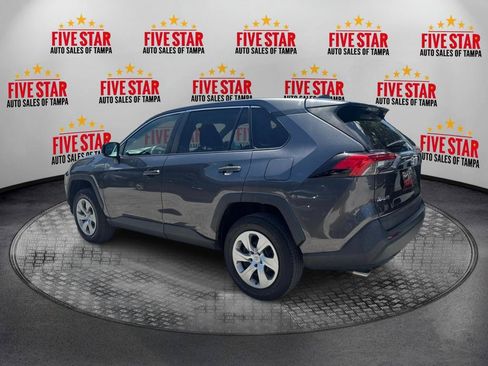 Used 2022 Toyota RAV4 LE FWD image 5