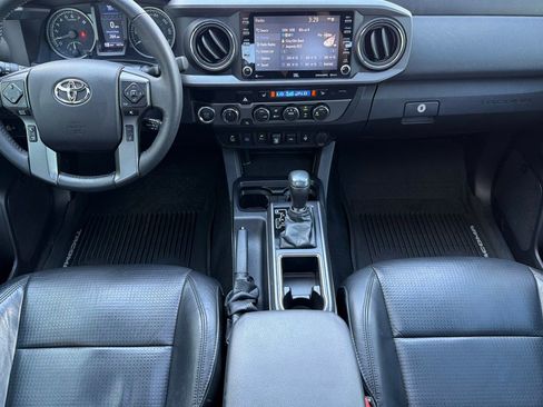 Used 2021 Toyota Tacoma TRD Sport w/ TRD Premium Sport Package image 13