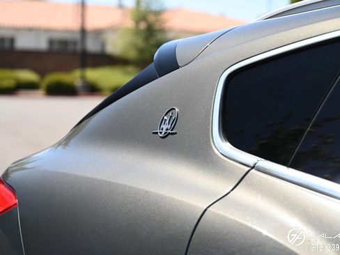 Used 2017 Maserati Levante S image 10