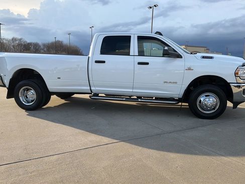 Used 2022 RAM 3500 Tradesman image 28