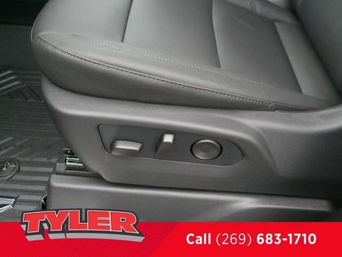 New 2026 Chevrolet Silverado 1500 LT w/ Z71 Off-Road Package image 26